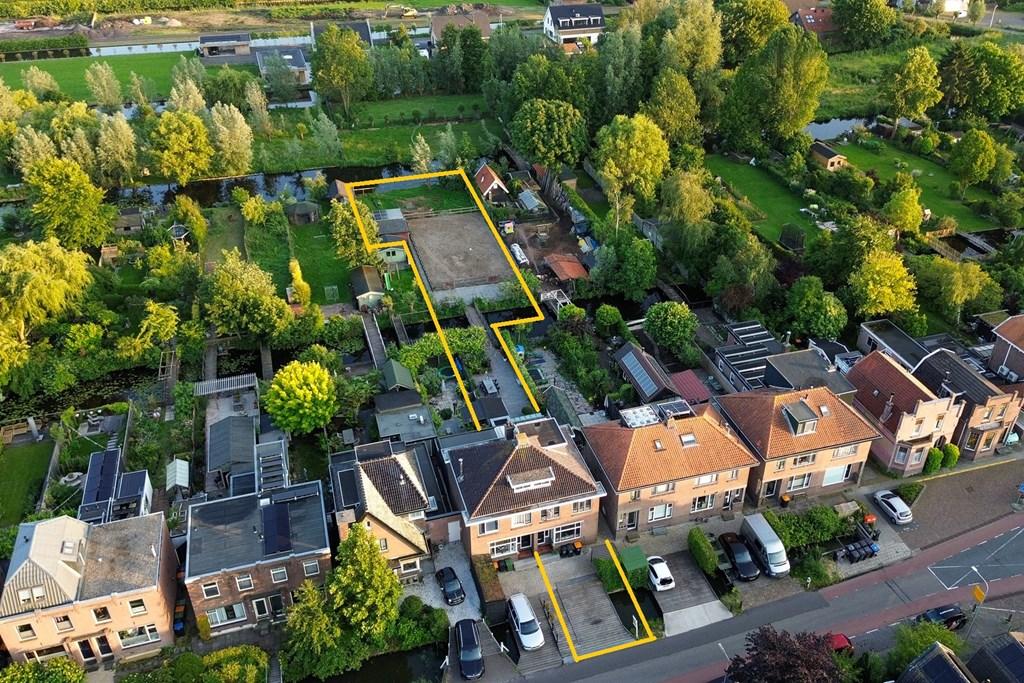 Drone voor met lijnen.jpg
